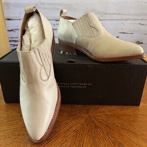 Frye Women's Billie Shootie, Cream, Size 10